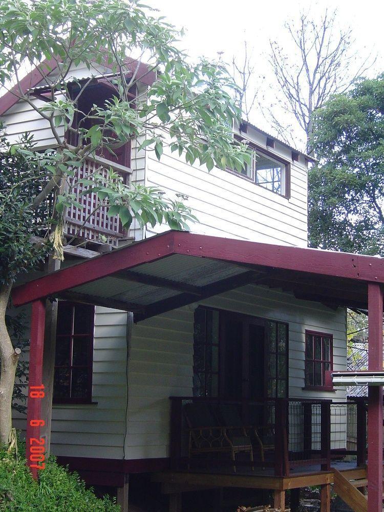Stone's Throw 4* Belgrave